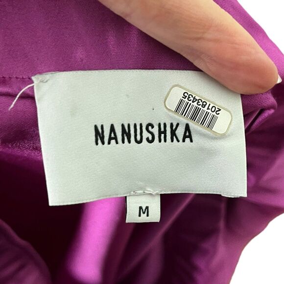 Welcome to my closet! - Picture 6 of 10